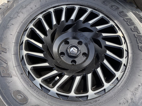 18" 18x10 Fuel CYCLONE D683 Jeep Wrangler wheels rims 5x5 5x127 TOYO R/T 37" Texas Truck Tire