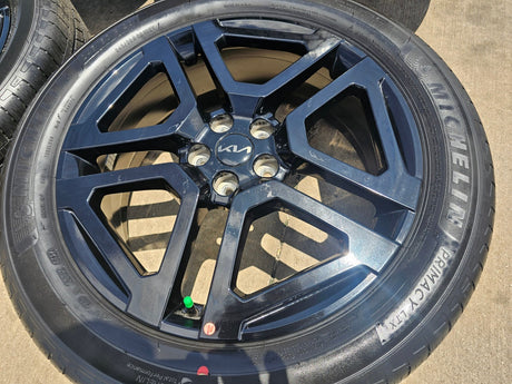 20" Kia Telluride Prestige X-PRO OEM wheels rims 74721 Sedona 2024 2025 2026 NEW Texas Truck Tire
