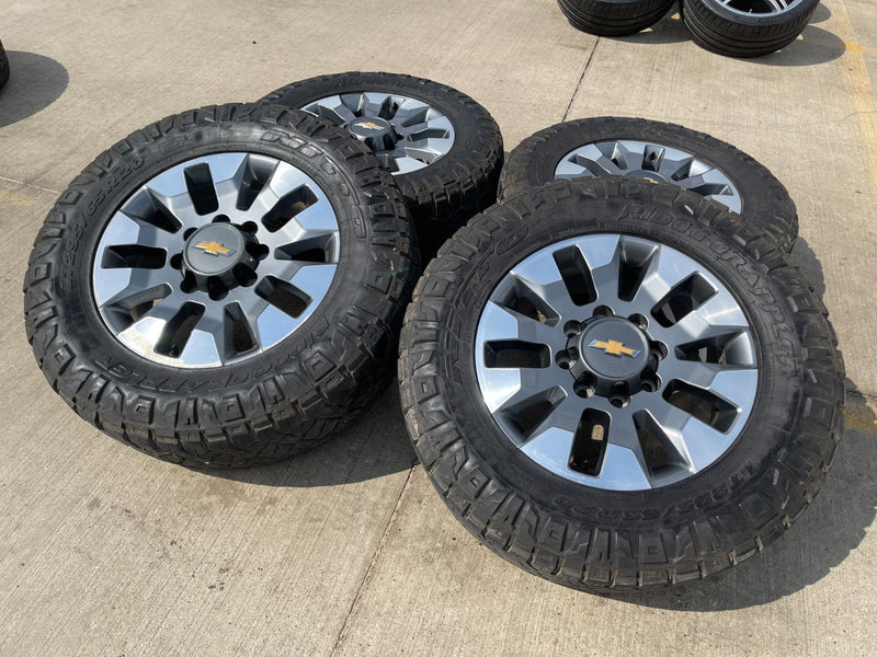 20" Chevy Silverado GMC Sierra AT4 2500 3500 OEM 5960 5947 wheels rims NITRO 35" Texas Truck Tire