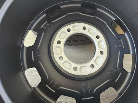 20" Ford F-250 F-350 OEM Lariat Platinum wheels rims 10486 tires 2024 2025 2026 Texas Truck Tire