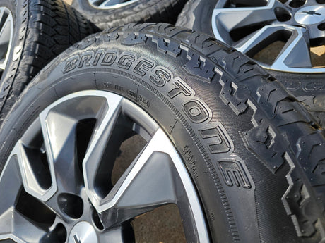 20" Chevy Silverado 1500 Tahoe Suburban OEM 5915 5916 wheels rims DUELER A/T Texas Truck Tire