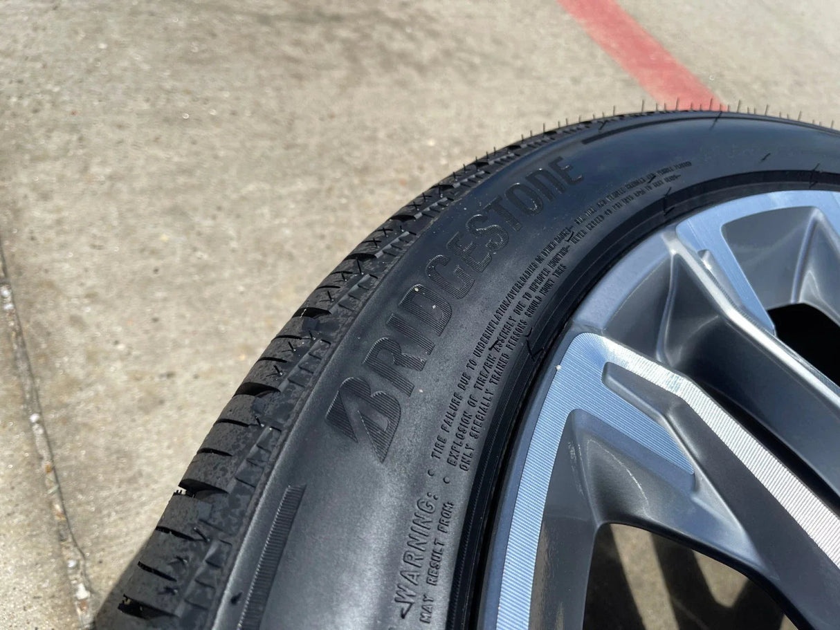 24" GMC Yukon Sierra DENALI OEM wheels rims tires 2022 2023 2024 2025 2026 NEW Texas Truck Tire