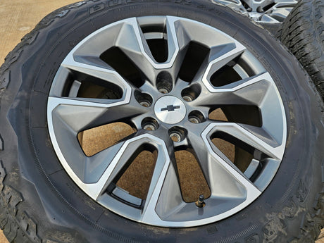 20" Chevy Silverado 1500 Tahoe Suburban OEM 5915 5916 wheels rims DUELER A/T Texas Truck Tire