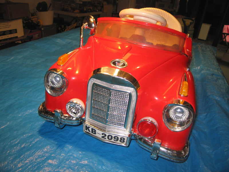 6V Red Kids Ride-On Car with Chrome Details, Mercedes Style Collectible Design