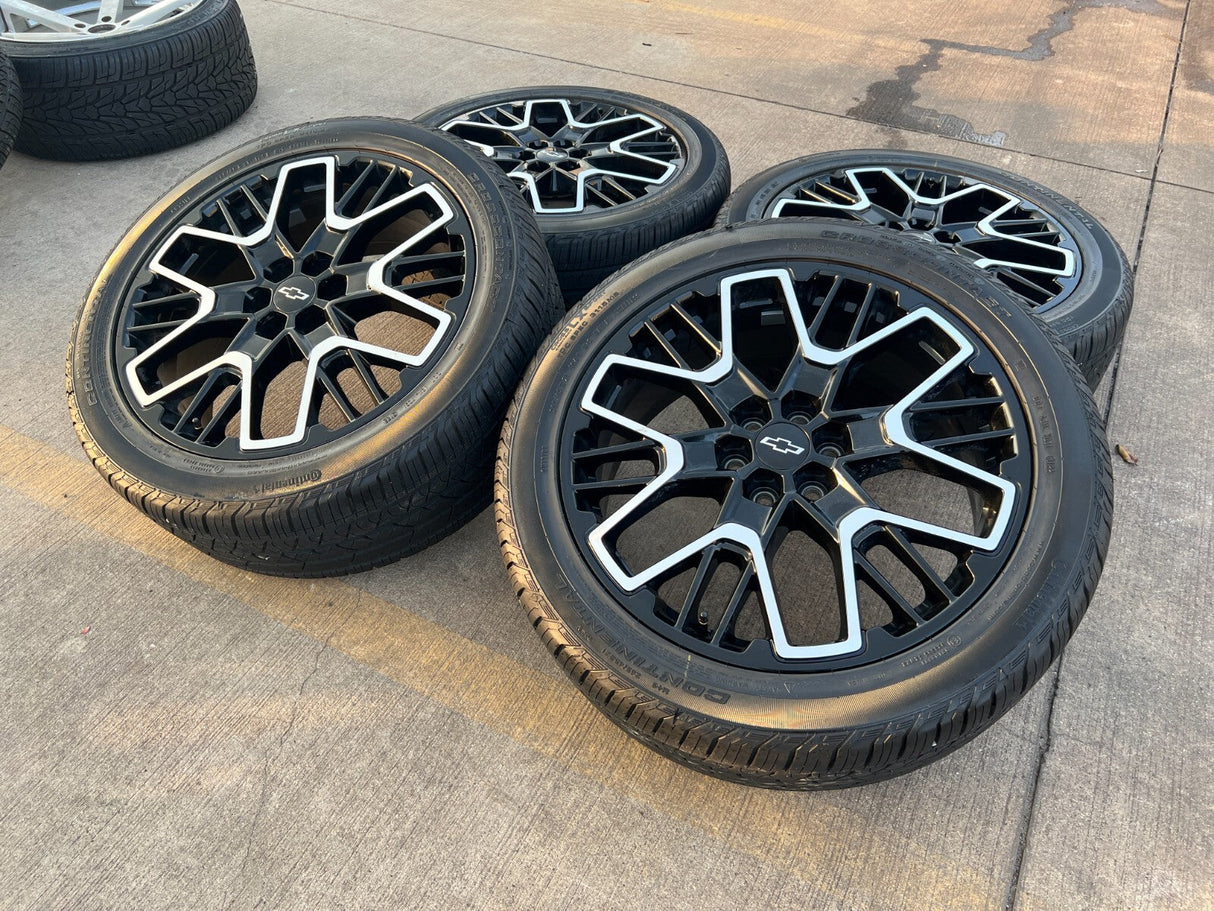 21" Chevy Blazer RS 2022 2023 GMC Acadia OEM 95471 Wheels ONLY rims Traverse NEW Texas Truck Tire