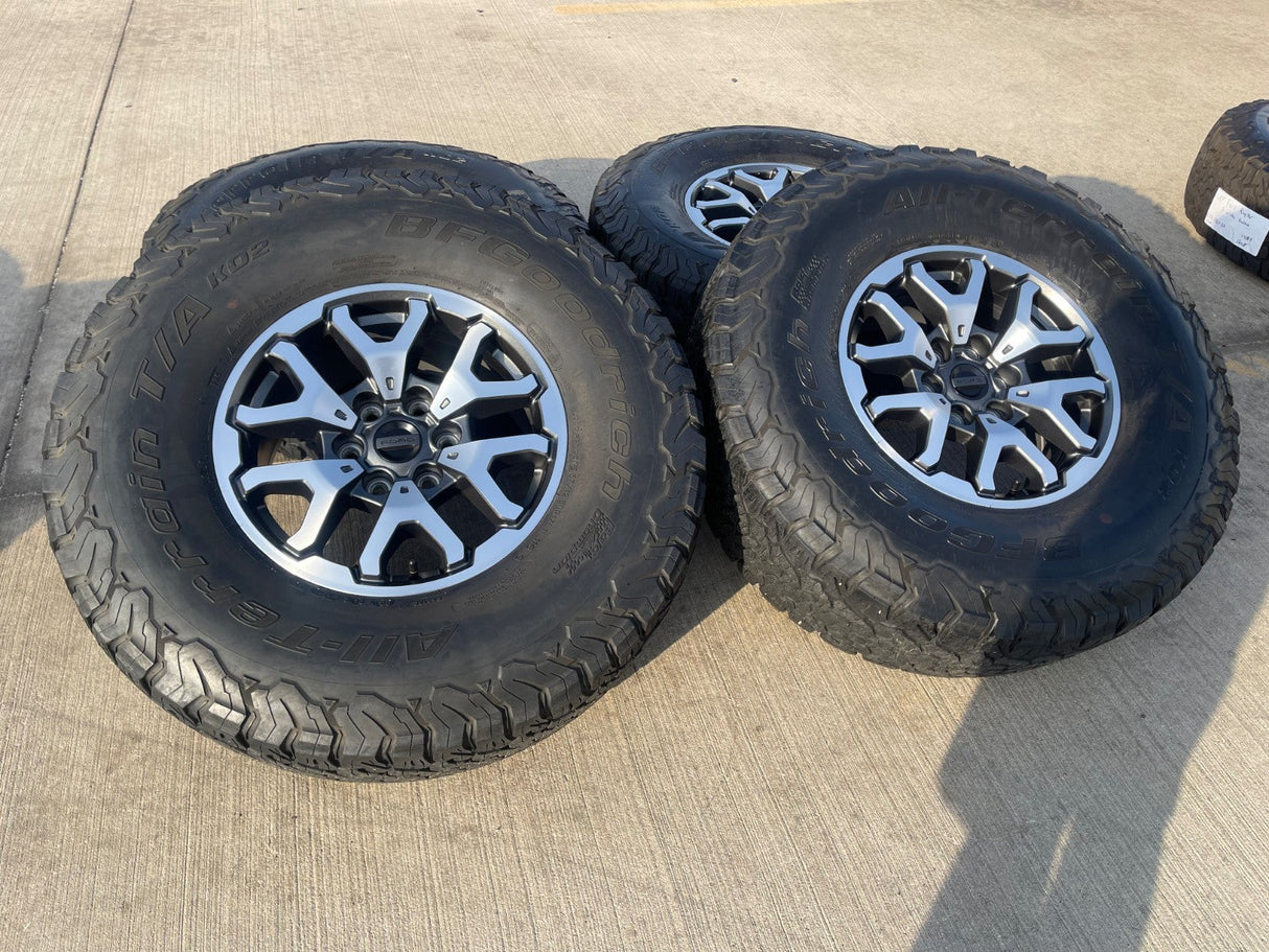 17" Ford F-150 Raptor Bronco OEM rims wheels 10461 tires 37" BFG Texas Truck Tire