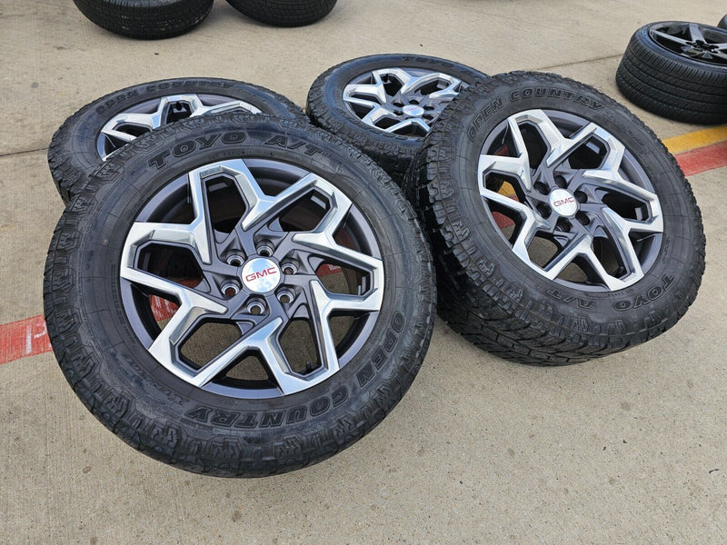 20" GMC Sierra Yukon AT4 Tahoe Silverado OEM wheels rims 95369 TOYO A/T2 Texas Truck Tire