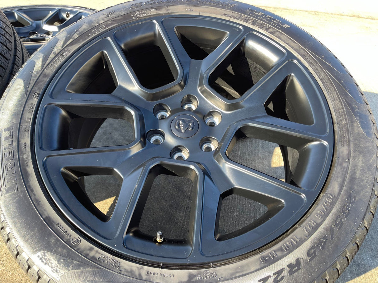22" Dodge Ram 1500 OEM LIMITED Laramie wheels rims black 2725 2684 PIRELLI NEW Texas Truck Tire