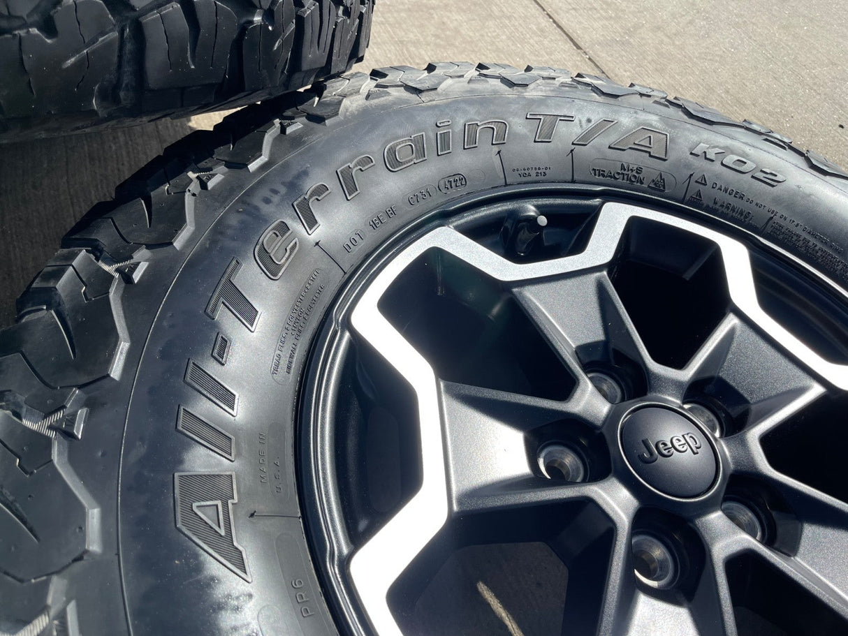 17" Jeep Wrangler Gladiator RUBICON OEM wheels rims tires 9237 black BFG KO2 A/T Texas Truck Tire