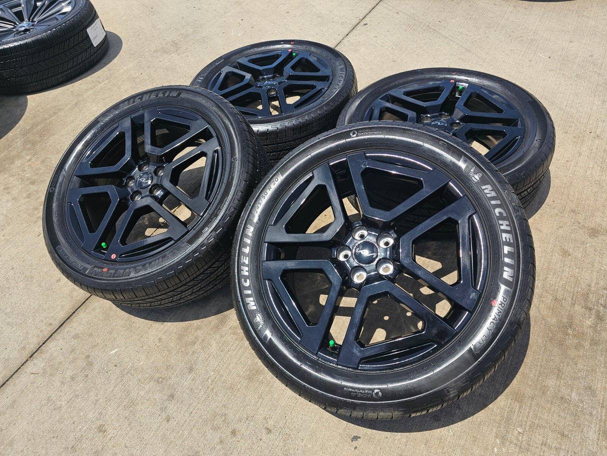 20" Kia Telluride Prestige X-PRO OEM wheels rims 74721 Sedona 2024 2025 2026 NEW Texas Truck Tire