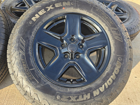 17" Jeep Gladiator BLACK OEM wheels rims 9235 Wrangler 2024 2025 2026 NEW Texas Truck Tire