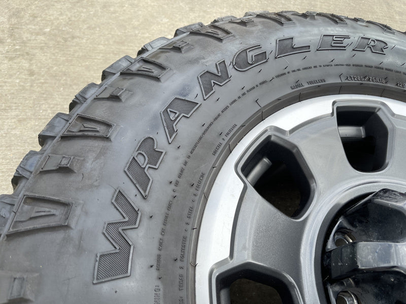 18" Ford F-250 F-350 OEM TREMOR rims wheels 10482 tires 35" DURATRAC R/T Texas Truck Tire