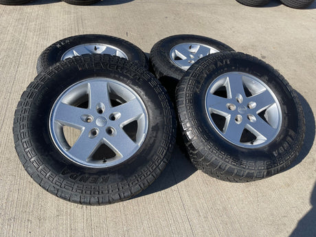 17" Jeep Gladiator OEM wheels rims 9074 Wrangler Kenda Klever A/T Texas Truck Tire