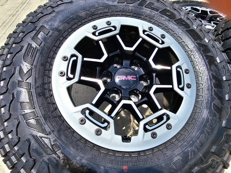 17" GMC Sierra Chevy Silverado OEM Beadlock wheels rims Canyon NEW Texas Truck Tire