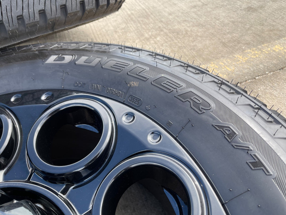20" Ford F-250 F-350 OEM black Lariat wheels rims 10299 10484 tires NICE SET Texas Truck Tire