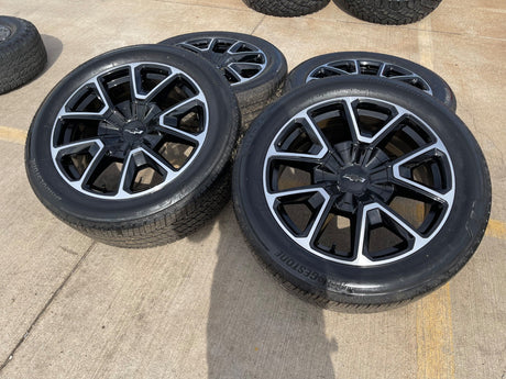 22" Chevy Tahoe Suburban RST OEM 14035 wheels rims Silverado 2025 2026 NEW Texas Truck Tire