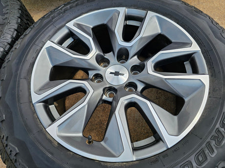 20" Chevy Silverado 1500 Tahoe Suburban OEM 5915 5916 wheels rims DUELER A/T Texas Truck Tire
