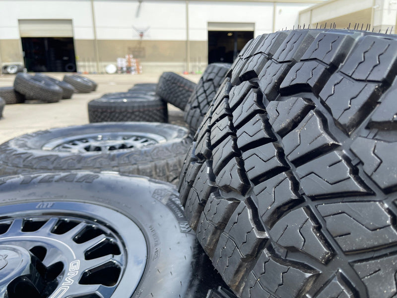 18" AEV SALTA GMC Sierra AT4X Chevy Trail Boss 2500 OEM wheels rims GOODYEAR 35" Texas Truck Tire