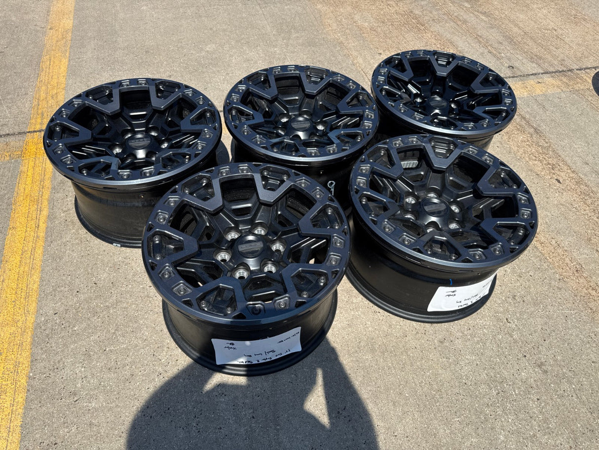 (4) 17" Ford F-150 Raptor R OEM BEADLOCK rims wheels 2024 2025 2026 Texas Truck Tire