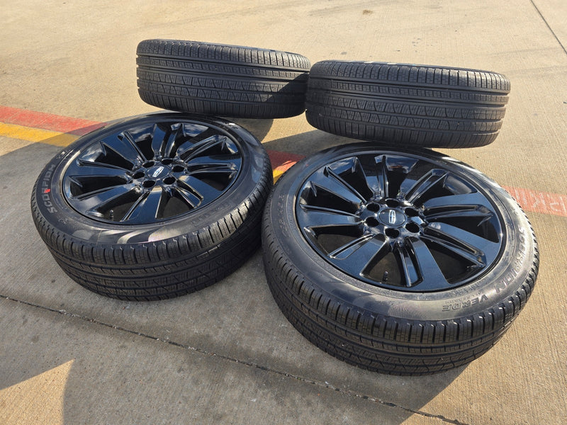 22" Lincoln Navigator OEM rims wheels Black Label 95384 10496 tires PIRELLI NEW Texas Truck Tire