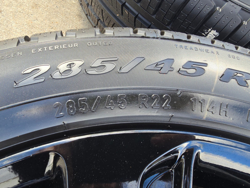 22" Lincoln Navigator OEM rims wheels Black Label 95384 10496 tires PIRELLI NEW Texas Truck Tire