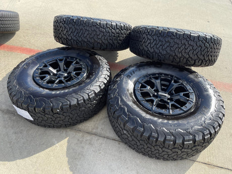 17" Ford F-150 Raptor R OEM BEADLOCK 10460 rims wheels 37" tires BFG Texas Truck Tire