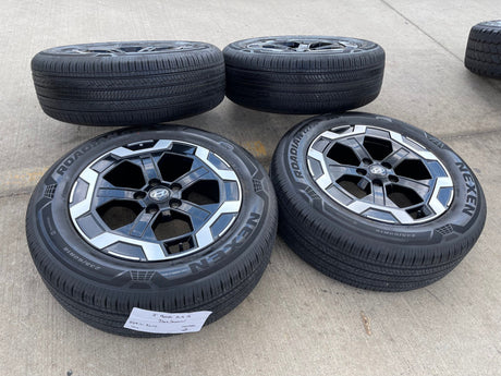18" Hyundai Santa Fe Cruz OEM wheels rims 52910 Black 2023 2024 2025 2026 Texas Truck Tire
