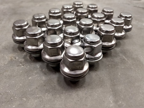 (20) OEM Toyota Camry lug nuts polished 12x1.5 Avalon Corolla Rav-4 Lexus RX350 Texas Truck Tire
