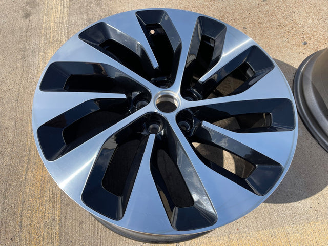 21" 21x9.5 Lucid Air OEM 95543 wheel rim 5x120 2023 2024 2025 2026 2027 REAR Texas Truck Tire