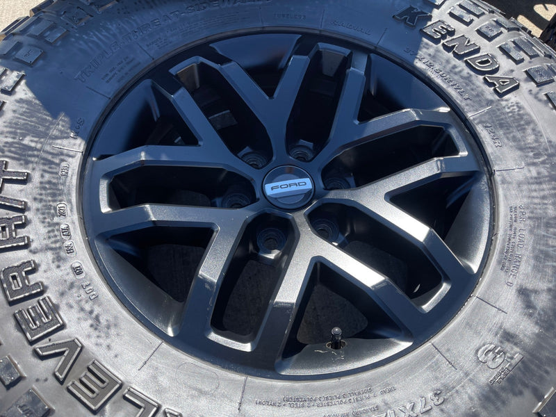 17" Ford F-150 Raptor OEM 10115 rims wheels tires KENDA R/T 37" Texas Truck Tire