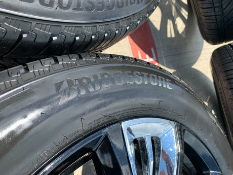 22" Chevy Tahoe Silverado Suburban RST OEM wheels rims 96951 tires NEW Texas Truck Tire