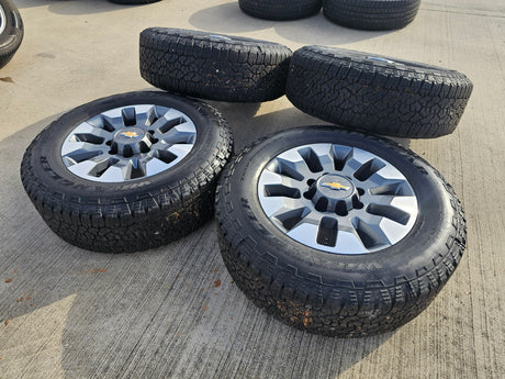 20" Chevy Silverado GMC Sierra AT4 2500 3500 OEM 5960 5947 wheels rims NEW Texas Truck Tire