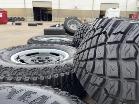 17" Ford Bronco HERITAGE Edition wheels rims white GOODYEAR 35" DISCOUNTED Texas Truck Tire
