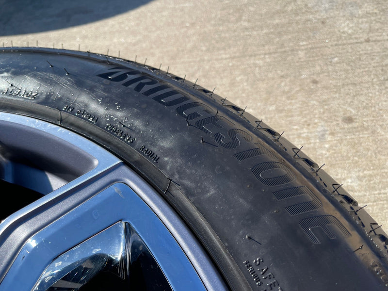 22" GMC Yukon Chevy Tahoe Escalade OEM chrome 95513 wheels rims tires Texas Truck Tire