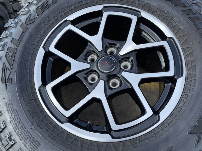 17" Jeep Wrangler Rubicon OEM 95730 9327 wheels rims Gladiator FALKEN MT 33" NEW Texas Truck Tire