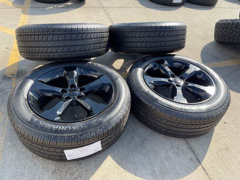 20" Jeep Grand Cherokee L OEM black wheels rims 9287 95199 tires Texas Truck Tire