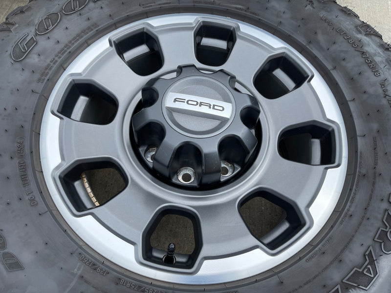 18" Ford F-250 F-350 OEM TREMOR rims wheels 10482 tires DURATRAC R/T 35" Texas Truck Tire