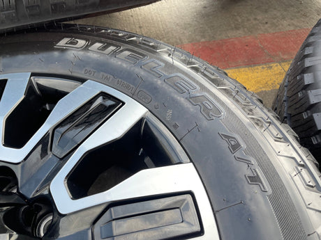 20" GMC Sierra DENALI ULTIMATE 2500 3500 OEM 5958 14138 wheels rims BRIDGESTONE Texas Truck Tire