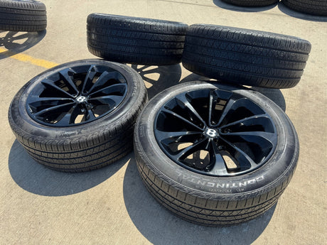 21" Bentley Bentayga OEM wheels rims black Mulliner Continental Flying Spur GT Texas Truck Tire