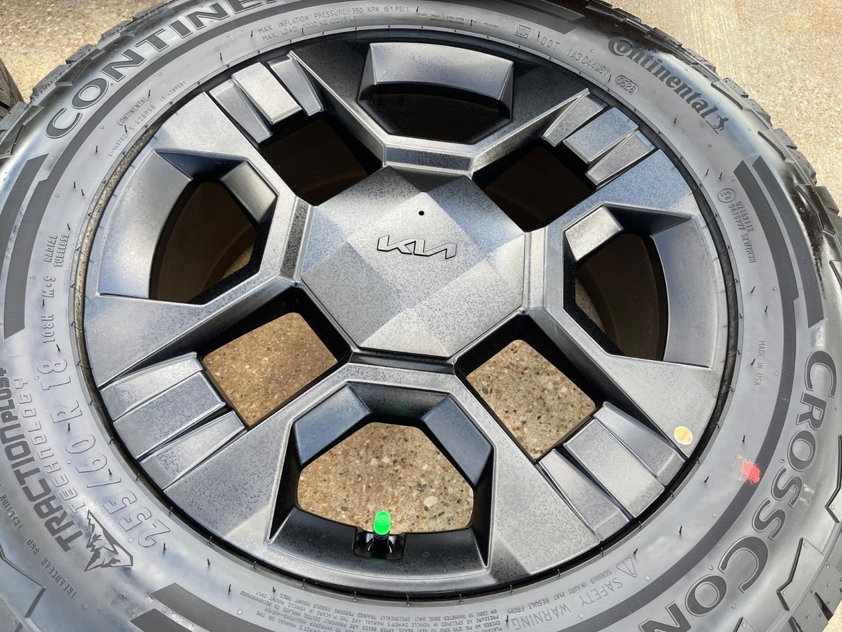 18" Kia Telluride X-PRO OEM wheels rims Sorento Sedona CONTINENTAL 2026 2027 NEW Texas Truck Tire