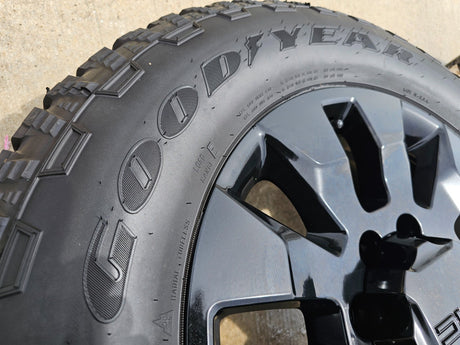 20" GMC Sierra DENALI Chevy Silverado 2500 3500 OEM 5960 5947 wheels rims NEW Texas Truck Tire
