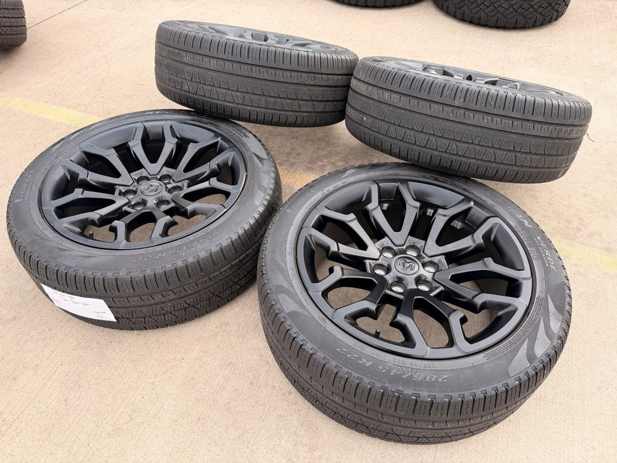 22" Dodge Ram 1500 OEM 95987 LIMITED Laramie wheels rims black 2025 2026 PIRELLI Texas Truck Tire