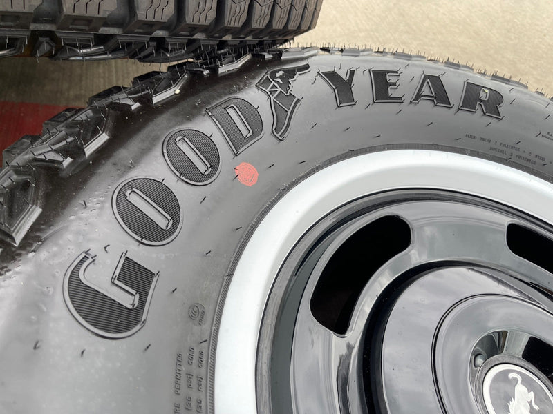 17" Ford Bronco HERITAGE Edition wheels rims white 2025 2026 GOODYEAR 35" NEW Texas Truck Tire