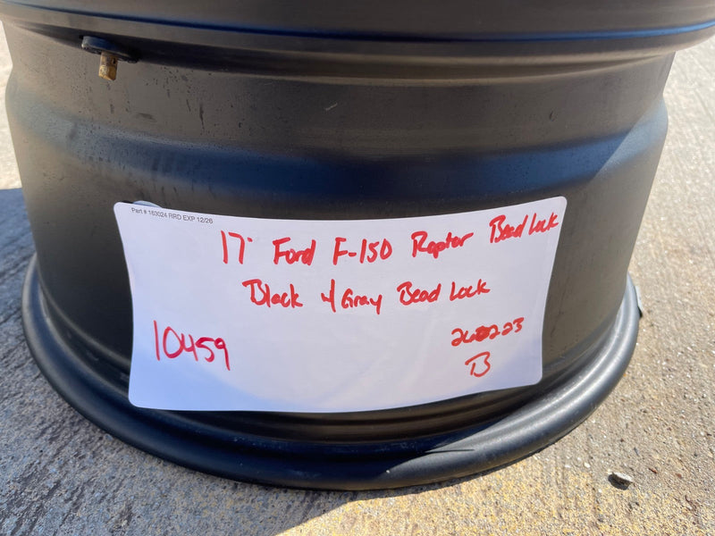 (1) 17" Ford F-150 Raptor OEM BEADLOCK rim wheel 10459 95210 DISCOUTNED Texas Truck Tire