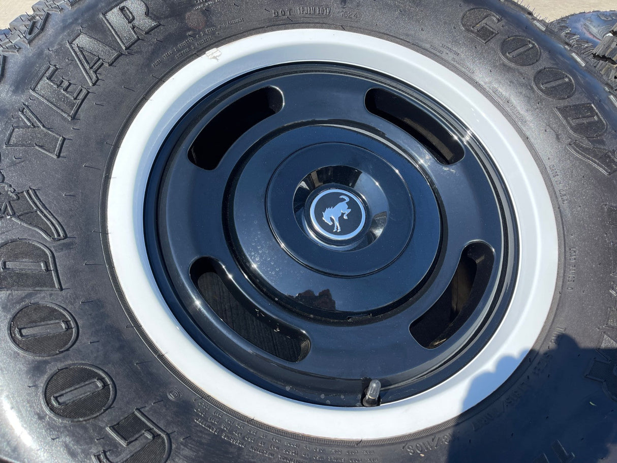 17" Ford Bronco HERITAGE Edition wheels rims white 2025 2026 GOODYEAR 35" Texas Truck Tire