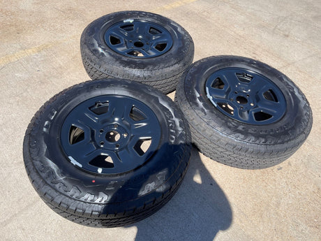 (1) 17" Jeep Gladiator OEM wheel rim 9220 9240 spare Wrangler 2024 2025 2026 NEW Texas Truck Tire
