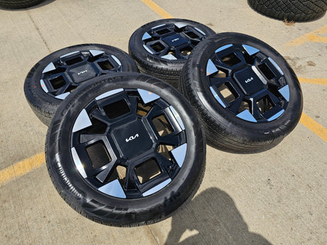 19" Kia Carnival Sorento OEM wheels rims Sonata Stinger K4 K5 2025 2026 2027 NEW Texas Truck Tire