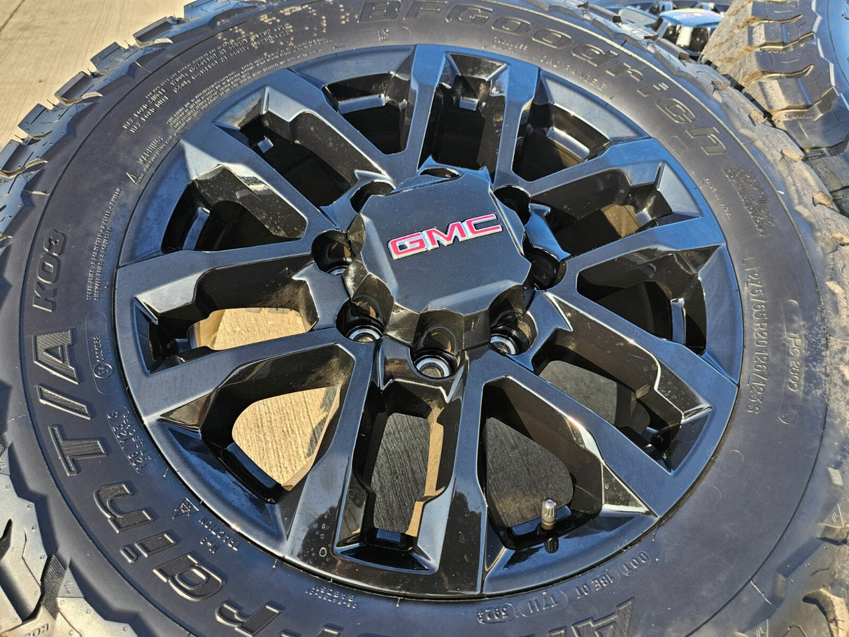 20" Chevy Silverado Trail Boss GMC AT4 2500 OEM 94030 wheels rims NEW BFG KO3 Texas Truck Tire