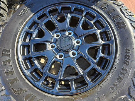 18" Toyota Tundra TSS T FORCE TRD OEM wheels rims Sequoia 2025 DURATRAC NEW Texas Truck Tire