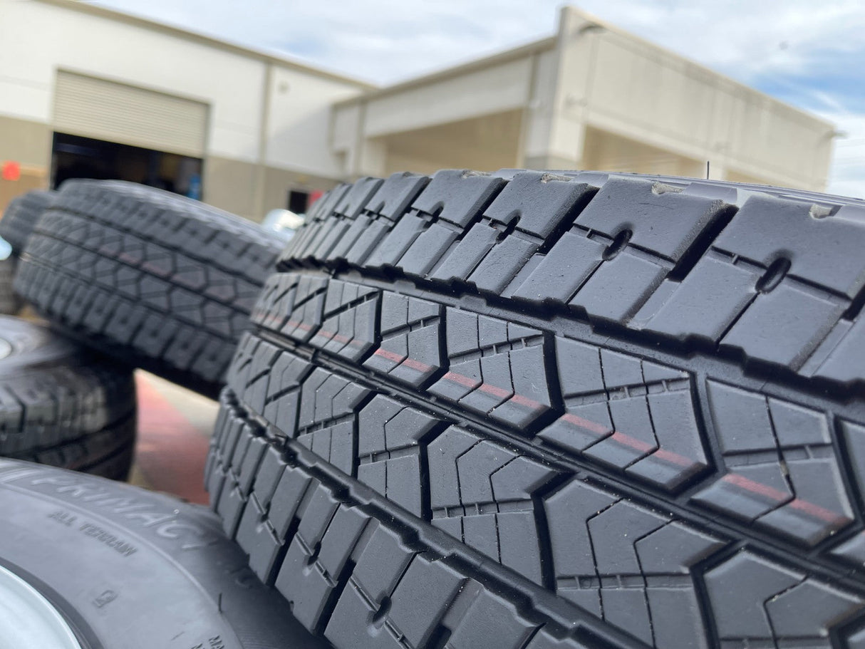18" GMC Sierra 3500 DENALI Dually rims wheels OEM 8x210 2025 2026 MICHELIN Texas Truck Tire
